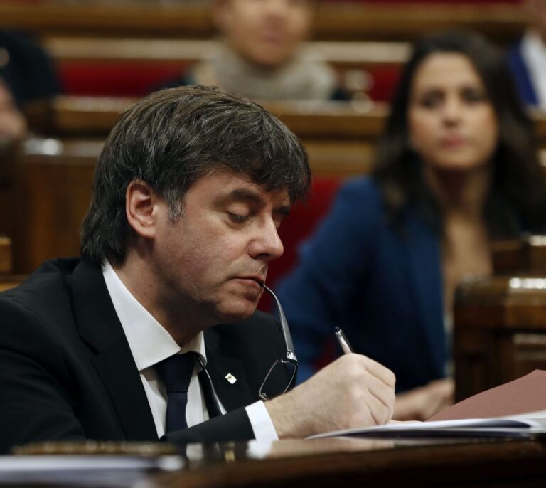 Puigdemont pide explicar en el Congreso su referéndum sin votarlo
