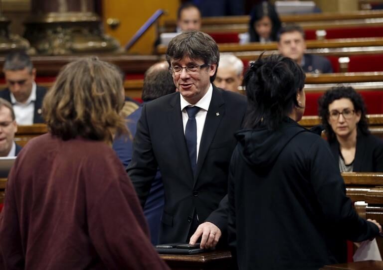 El Govern estudia crear una bolsa de parados para que trabajen el día del referéndum