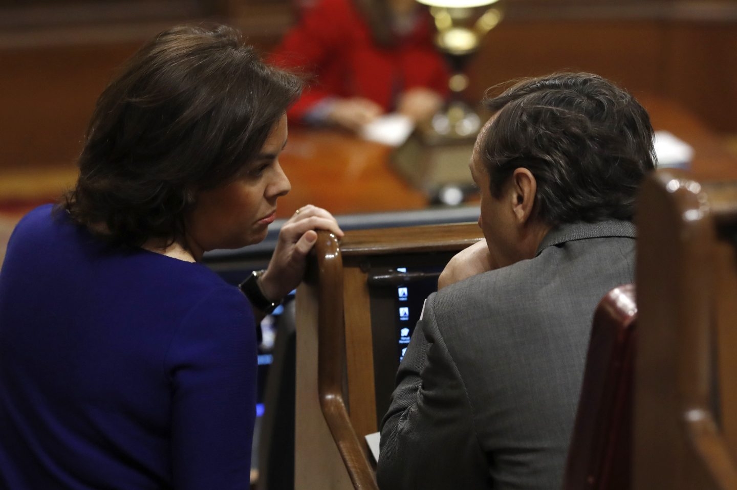 Soraya Sáenz de Santamaría y Rafael Hernando.