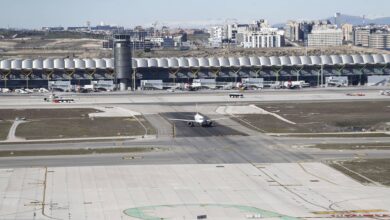 El plan para llenar los aeropuertos de España de placas solares