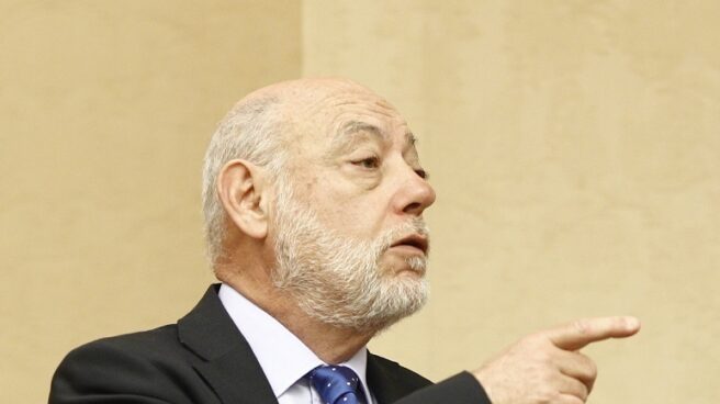 El fiscal general pide la destitución de Trapero por la pasividad de los Mossos José Manuel Maza, fiscal general del Estado, gesticula en una comparecencia pública.