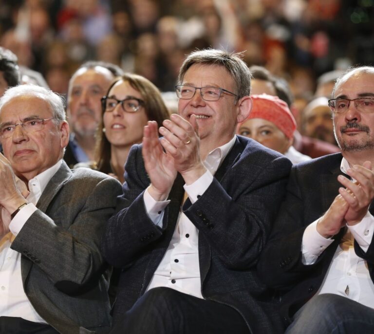 Sánchez impulsará primarias en las comunidades donde gobiernan los barones