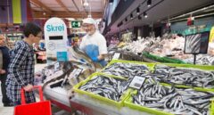 Los puertos gallegos, en "situación crítica" al no poder mover el pescado almacenado