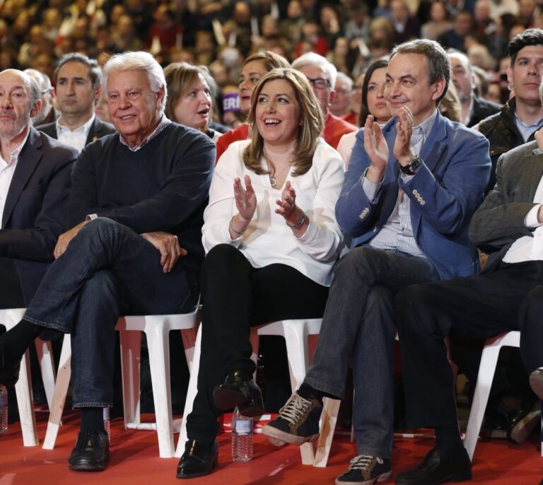 Susana Díaz anuncia su candidatura: "Soy cien por cien PSOE y España nos necesita"