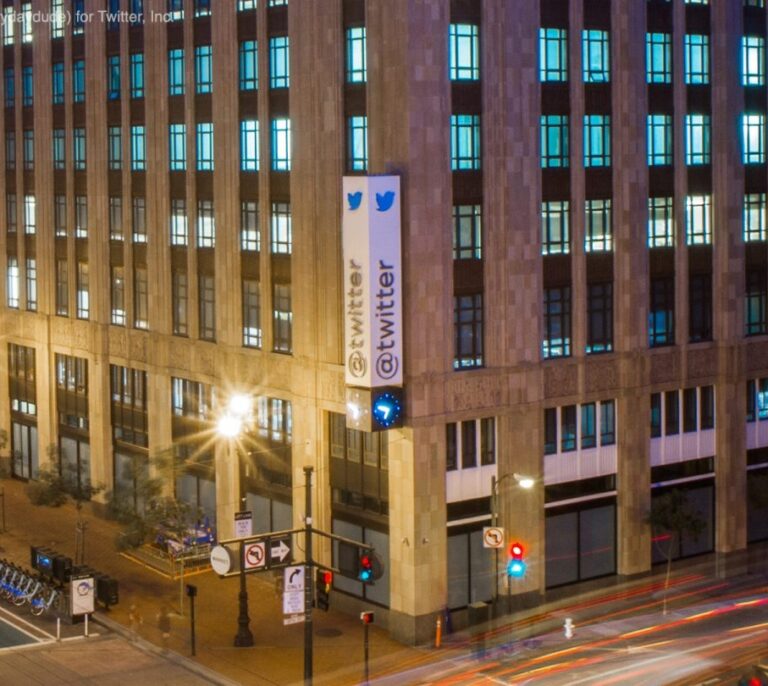 Twitter cumple 11 años: mucha influencia y escasos beneficios