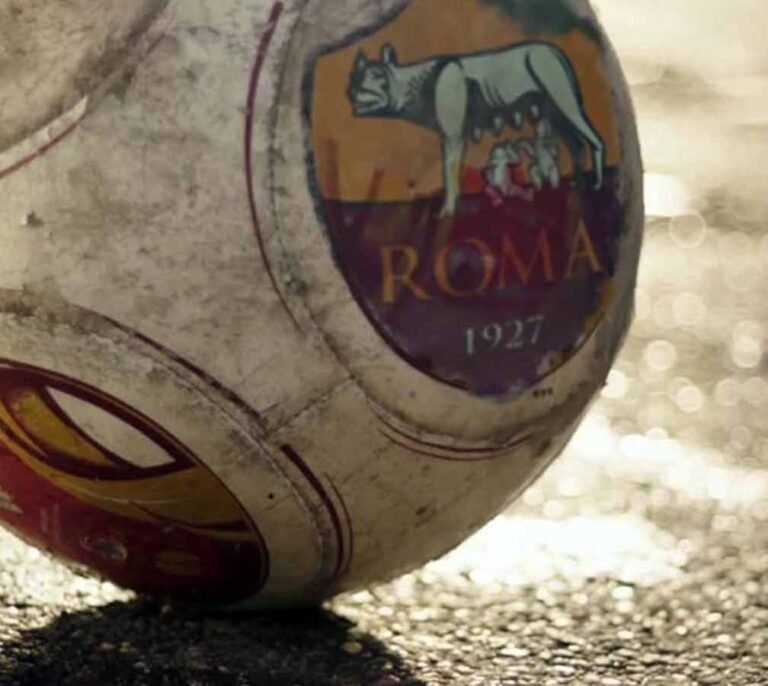 La vida que esconde el fútbol