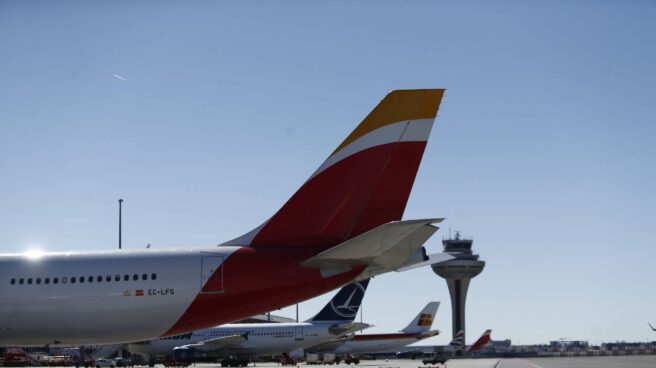 Torre de control del aeropuerto de Madrid-Barajas.