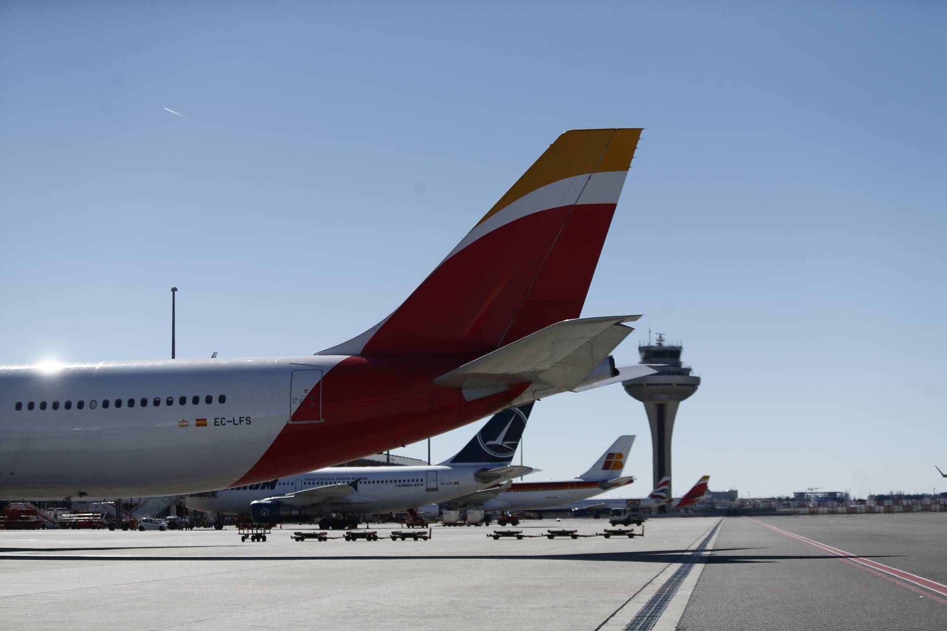 Torre de control del aeropuerto de Madrid-Barajas.