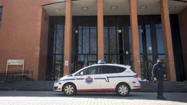 Detenido tras acuchillar a su mujer y atrincherarse con su hijo de dos años