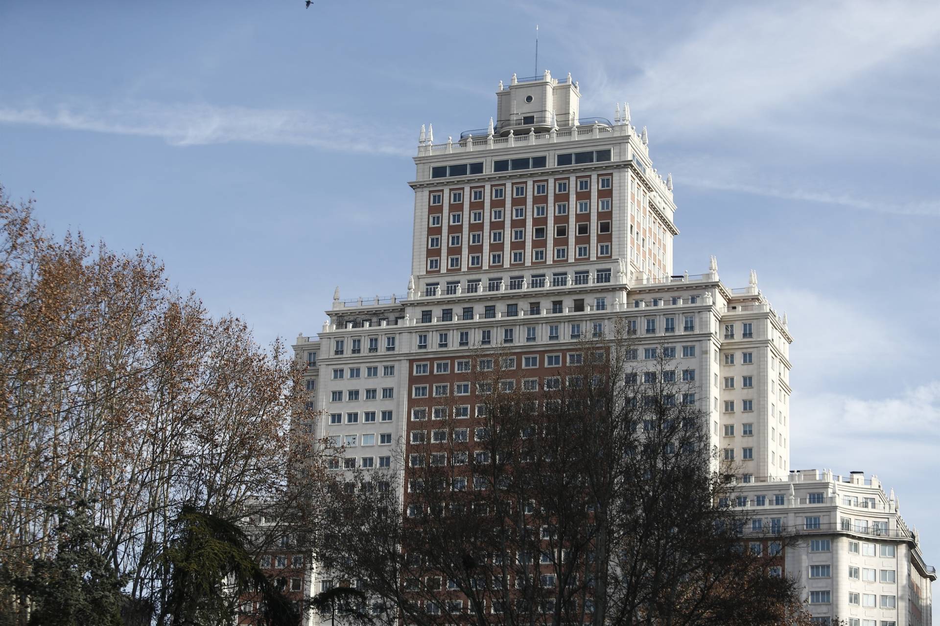 Un juez paraliza las obras del Edificio España el día del estreno de la nueva Gran Vía