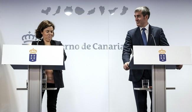 Saénz de Santamaría y Clavijo tras su reunión en Canarias el pasado día 20