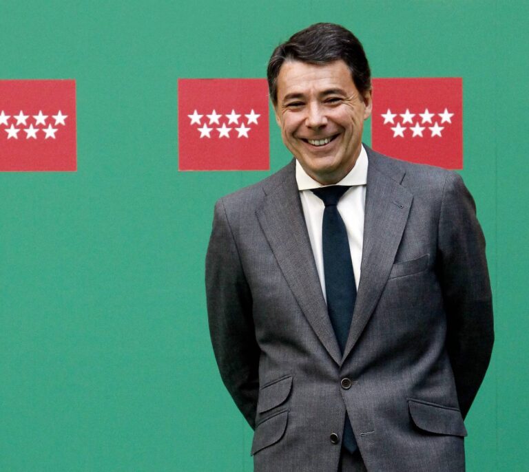 González desvió 400.000 euros de la Comunidad para pagar campañas del PP