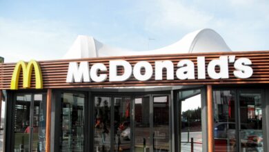 McDonald's y Coca-Cola paran su actividad en Rusia