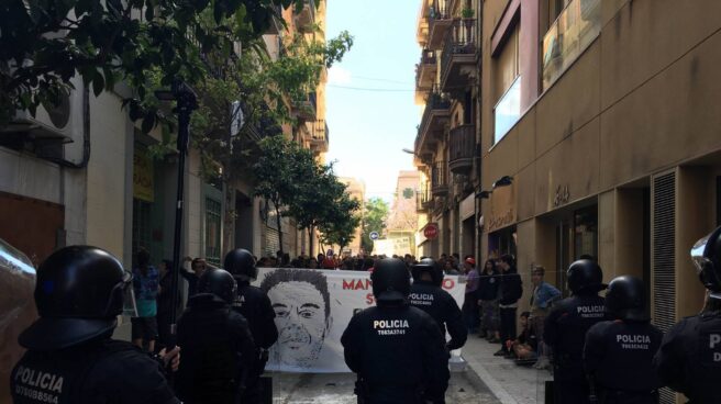 Un grupo de Mossos, durante una operación policial.