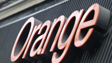 Orange anuncia un ERE para el 15% de su plantilla por la competitividad en el sector