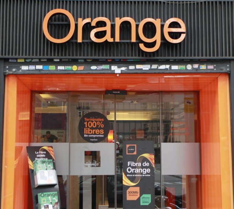 Bruselas insiste en que la fusión entre Orange y MásMóvil provocará subida de precios en España