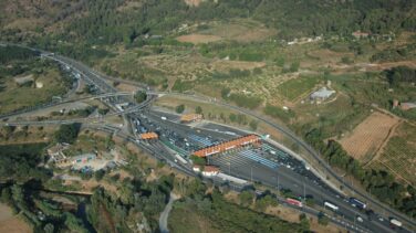 Las grandes constructoras proponen peajes en las autovías para sufragar las pensiones