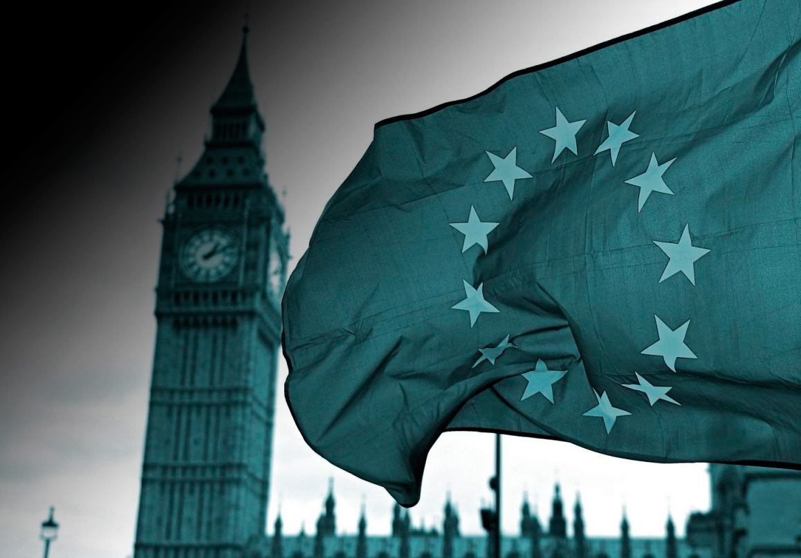 Una bandera de la UE ante el Big Ben en Londres. .