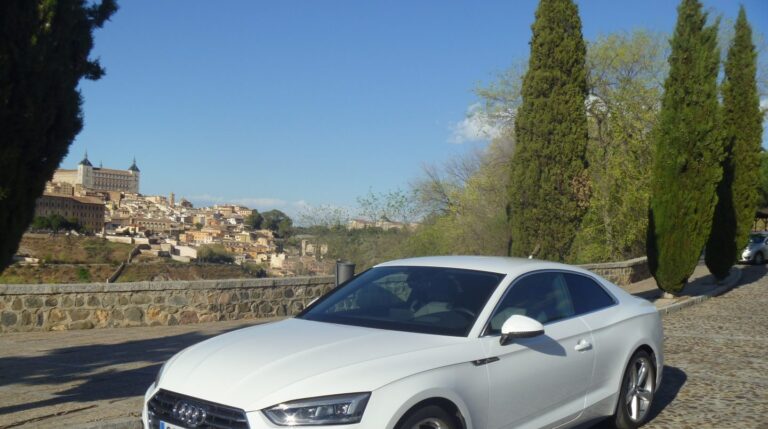 La segunda generación del Audi A5 Coupé potencia la esencia del modelo primitivo acentuando algunos de sus rasgos más característicos, como la línea de cintura en forma de onda.