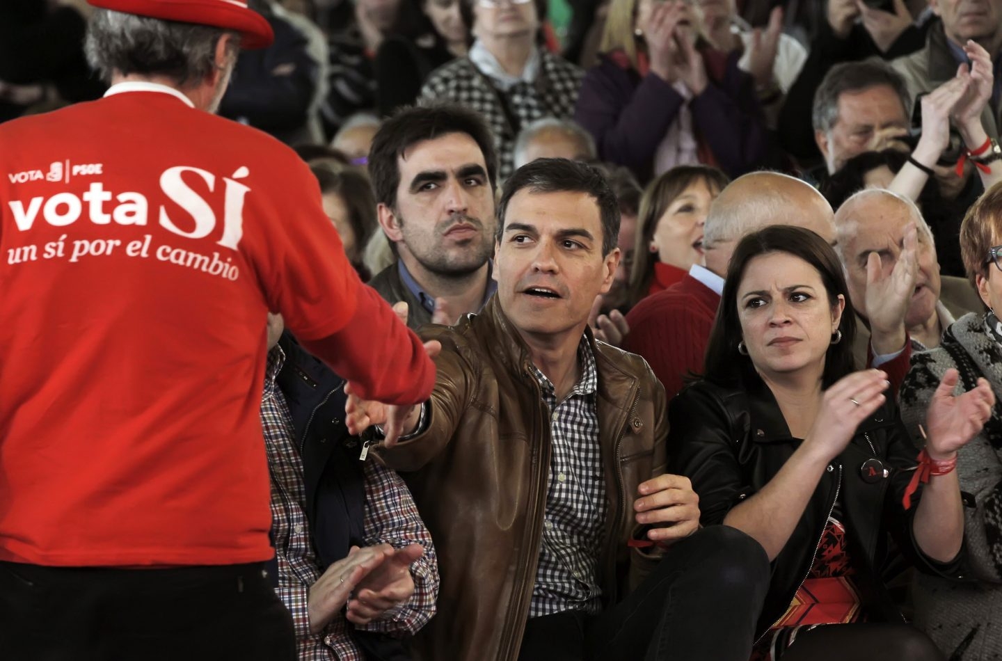 Pedro Sánchez acelera su campaña para activar a un 20% de 'militancia durmiente'