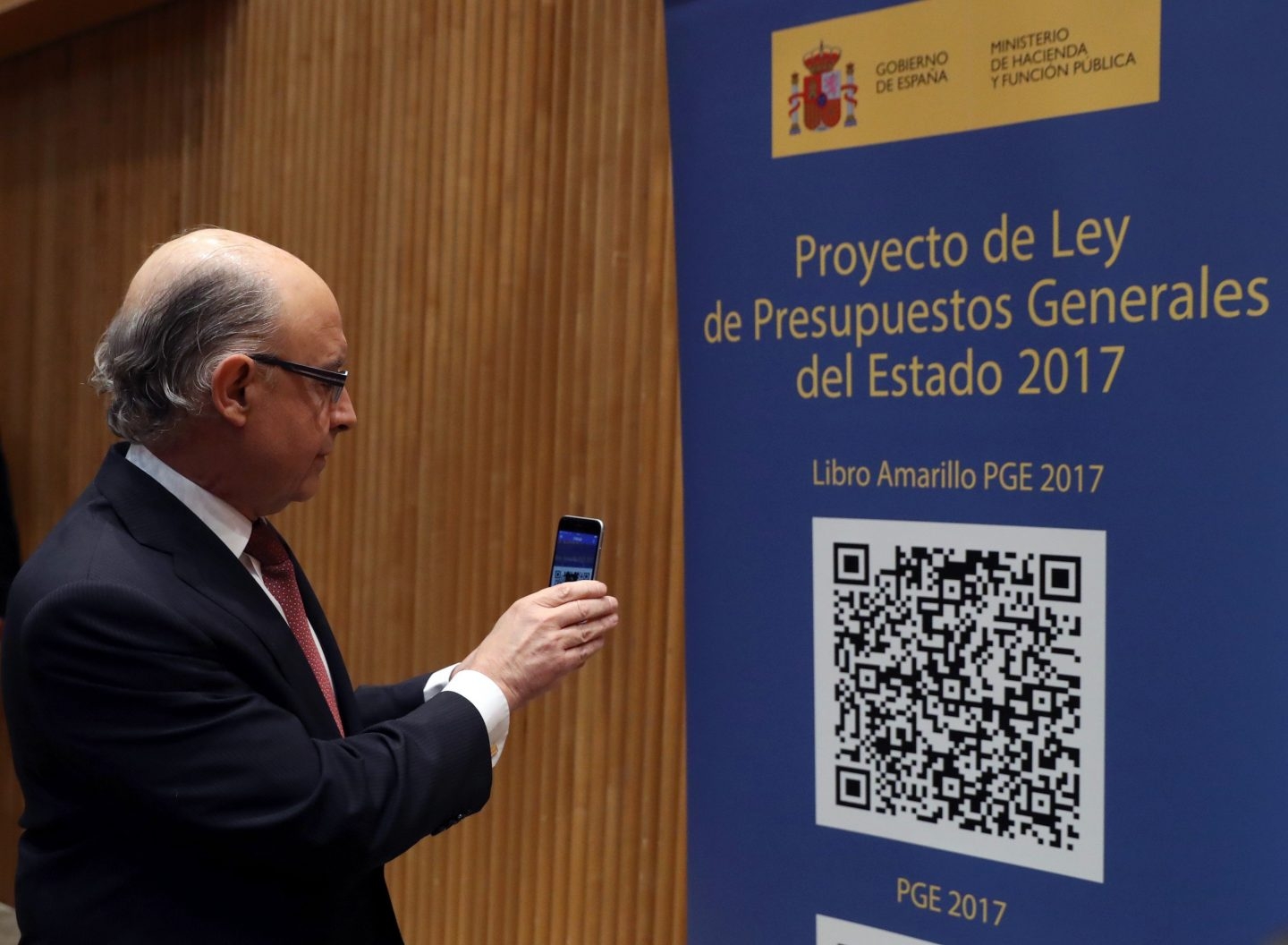 El ministro de Hacienda, Cristóbal Montoro, en la presentación de los Presupuestos de 2017.