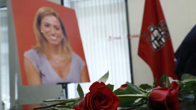 636274303632607867 Capilla ardiente de Carme Chacón en la sede del PSOE.