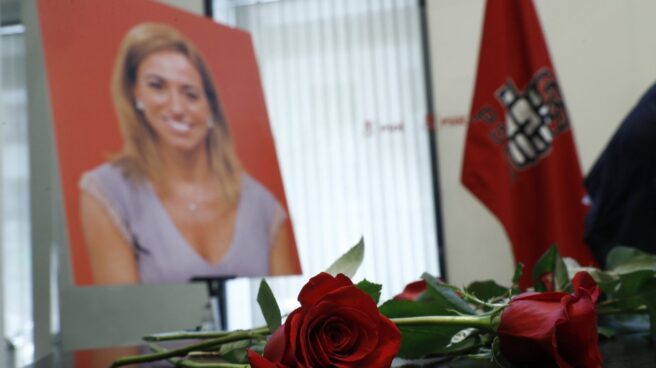 Capilla ardiente de Carme Chacón en la sede del PSOE.