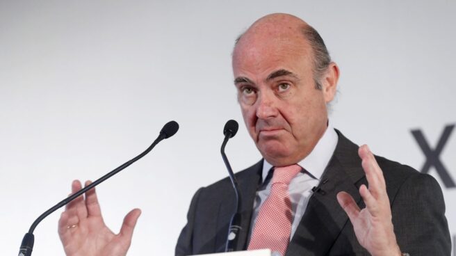 Guindos: "Si no se hubiera pagado el rescate bancario, España estaría fuera del euro"