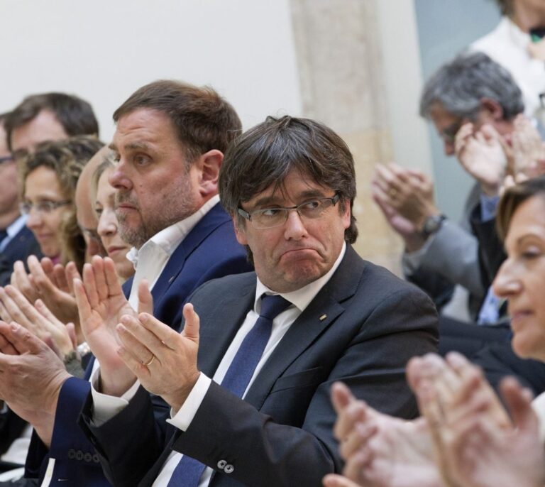 Puigdemont pide compromiso ante el intento de "inhabilitación de todo un pueblo"