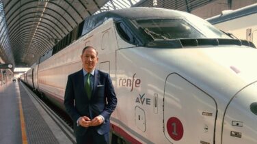 El maquinista del primer AVE: "Era casi de otra galaxia: pasabas de conducir trenes a manejar ordenadores"