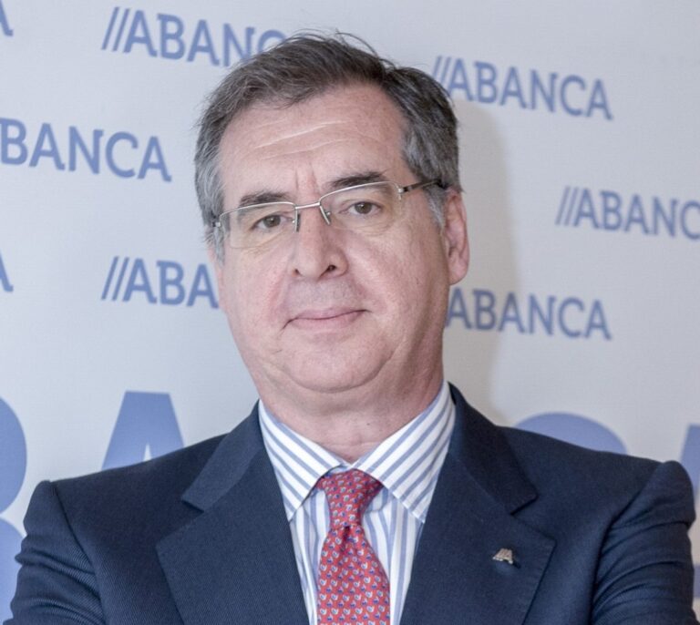 Sánchez-Asiaín: la venta o independencia de Popular depende del regulador