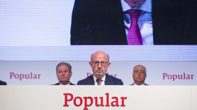 Saracho Junta Popular dos El presidente de Popular, Emilio Saracho, en la Junta de Popular.