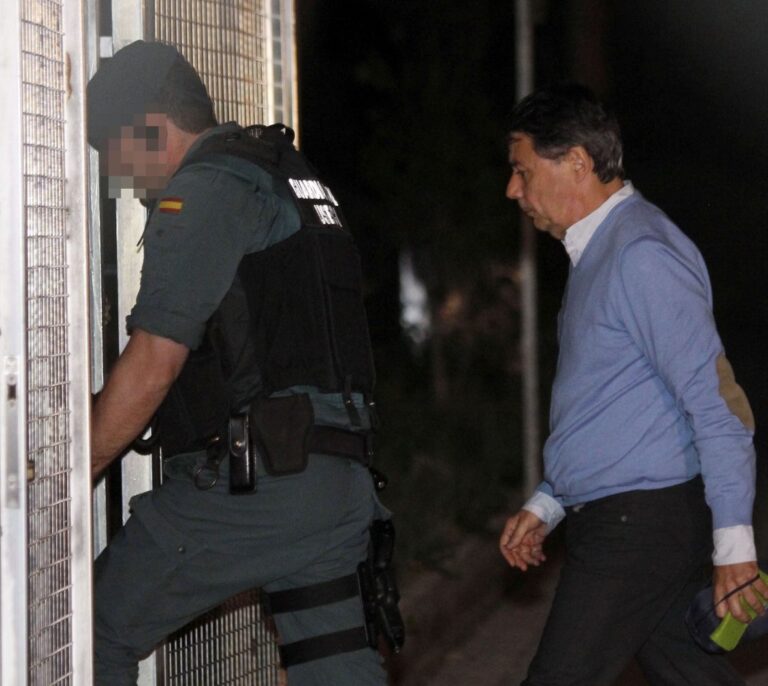 El juez manda a la cárcel a Ignacio González por el saqueo del Canal