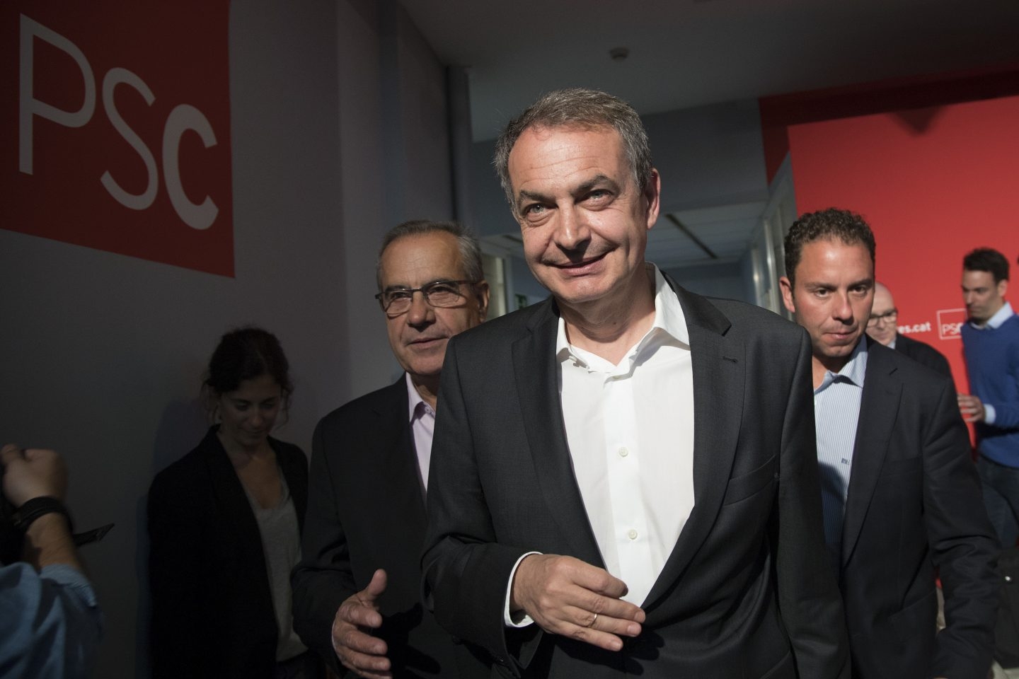 José Luis Rodríguez Zapatero llega a la sede de los socialistas catalanes.