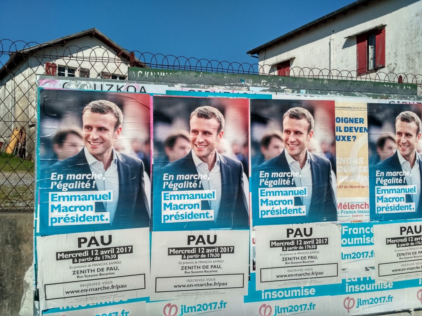 Carteles electorales de Emmanuel Macron.