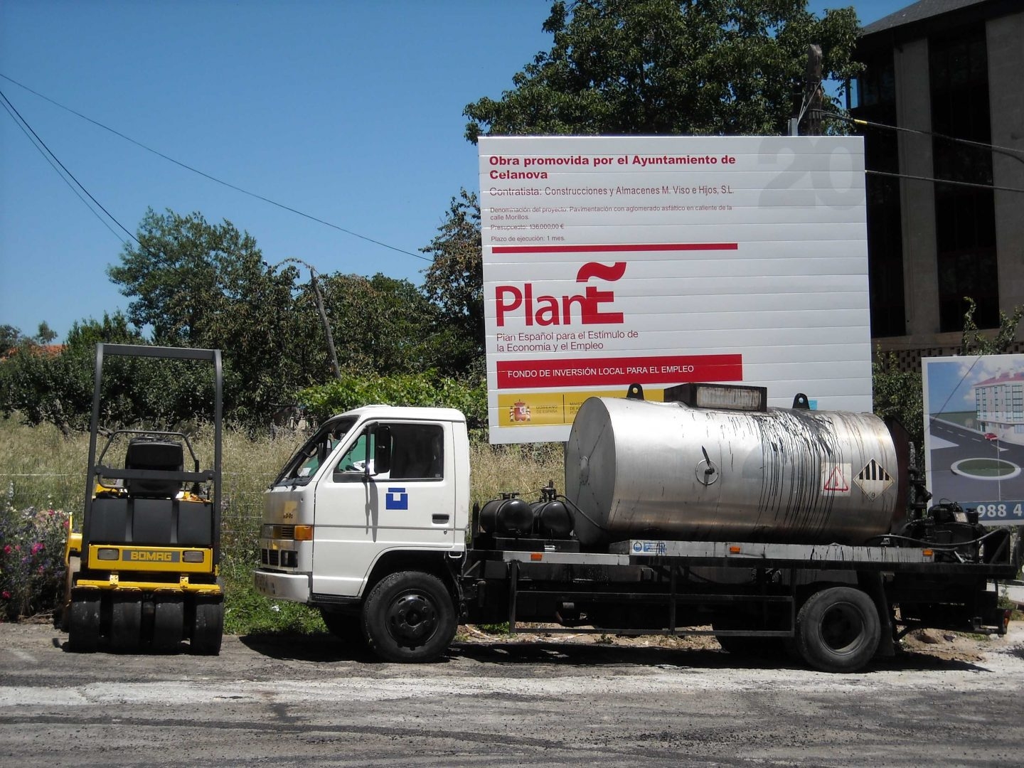 Cartel de las obras del Plan E de Zapatero en la localidad gallega de Celanova.