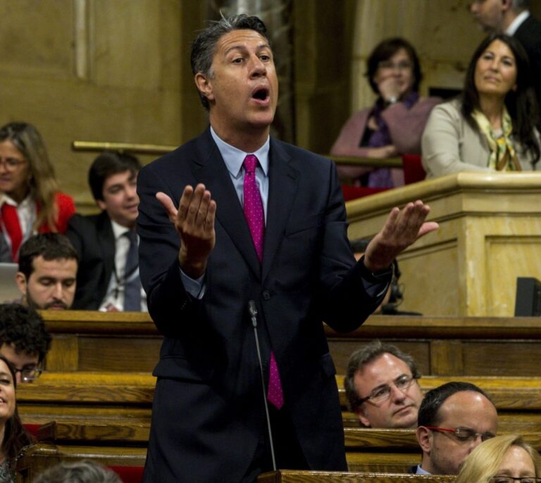 El PP catalán se suma a la Ley de anulación de los juicios franquistas del Parlament