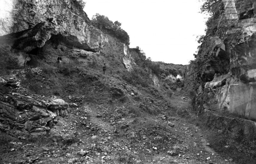 Foto del yacimiento de Atapuerca en 1976