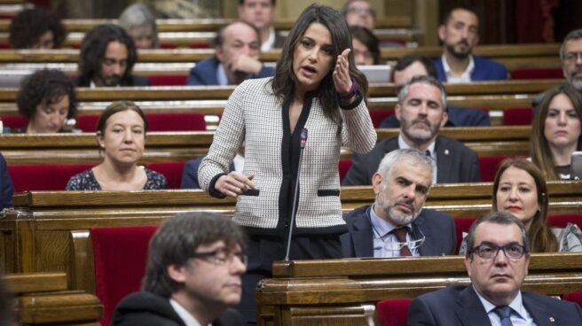 arrimadas-puigdemont Inés Arrimadas abronca a Carles Puigdemont.
