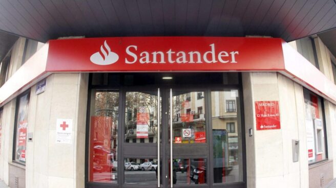 Santander cede menos de un 1% en bolsa a pesar del fuerte descuento de la ampliación