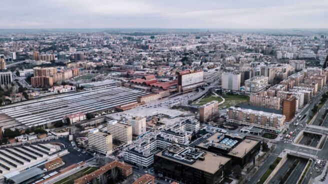 Carmena y BBVA negocian una 'City' entre las Cuatro Torres y la Estación de Chamartín