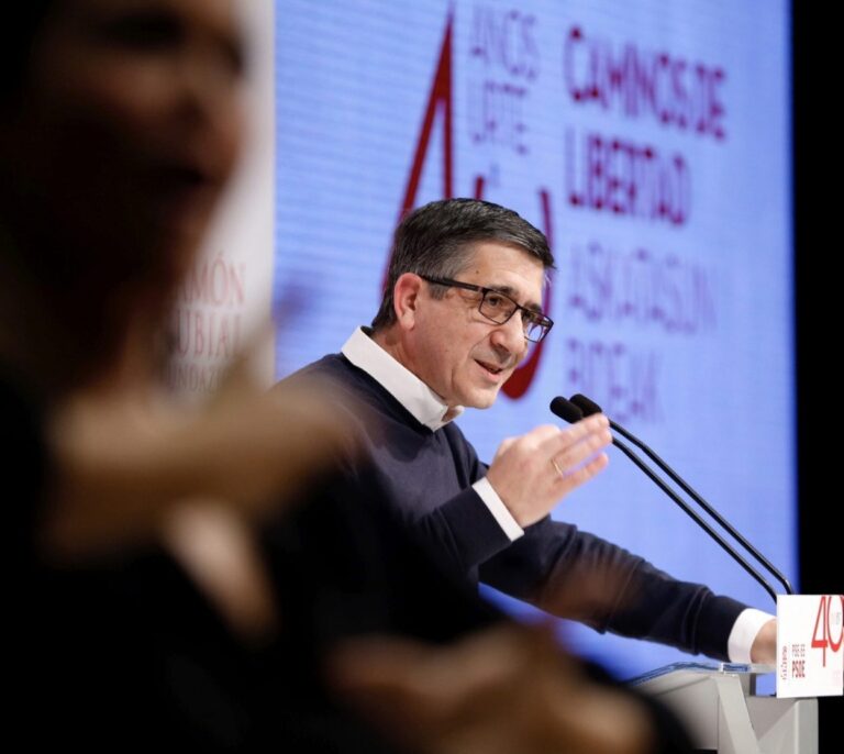 López lamenta que en el PSOE "nos hemos cargado todas las referencias"