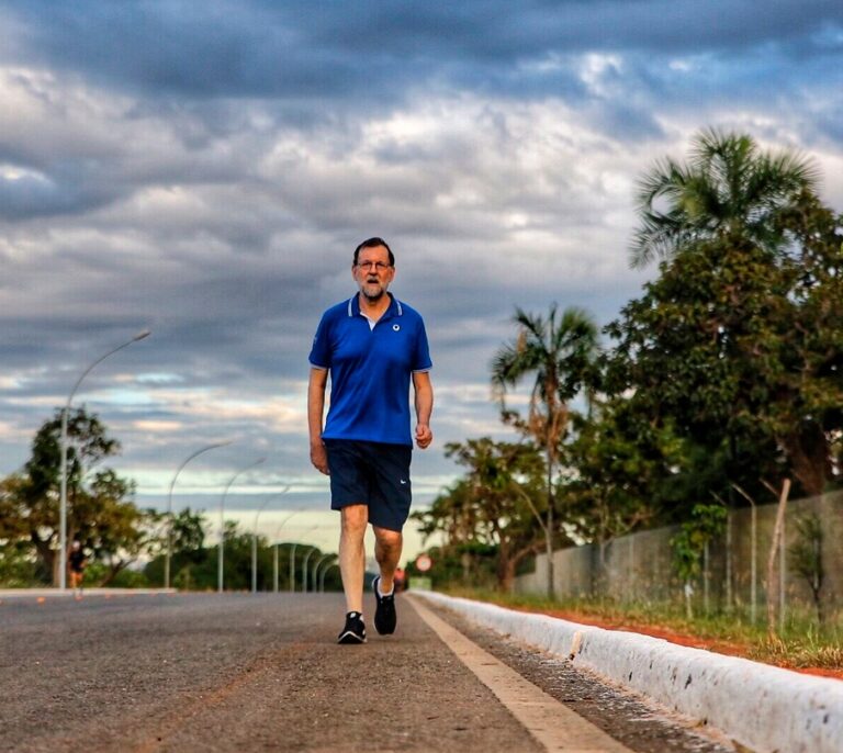 Susana Díaz critica que Rajoy "huya fuera de España" para no "dar la cara"