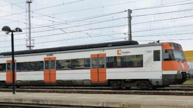 Una avería provoca el caos durante horas en Cataluña e interrumpe el servicio de los trenes Media Distancia y Rodalies