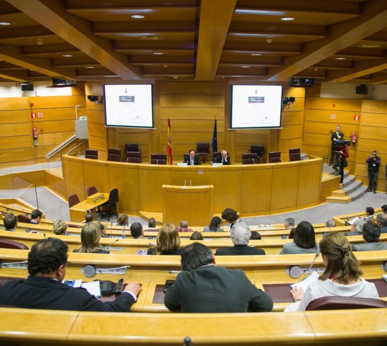 El Senado tendrá que retrasar el pleno del 155 a los últimos días de octubre