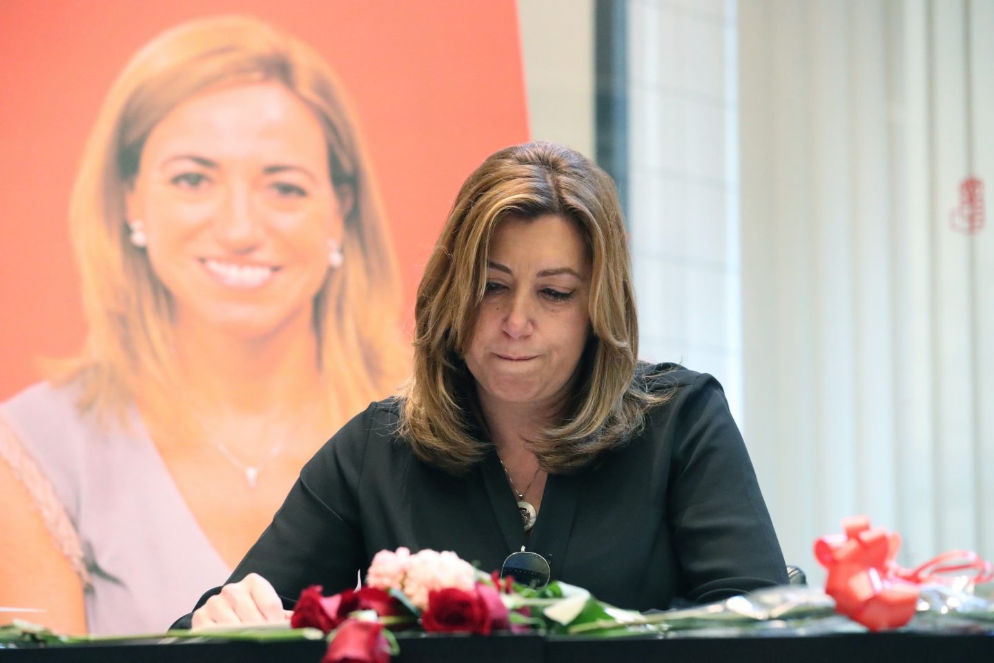 Susana Díaz en la capilla ardiente de Carme Chacón.