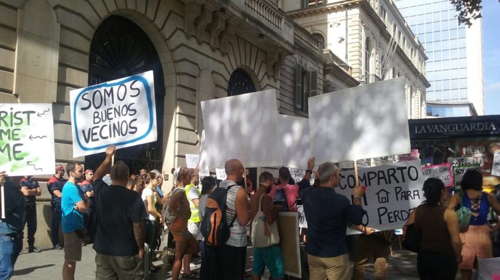 Protesta vecinal por el turismo en Barcelona.