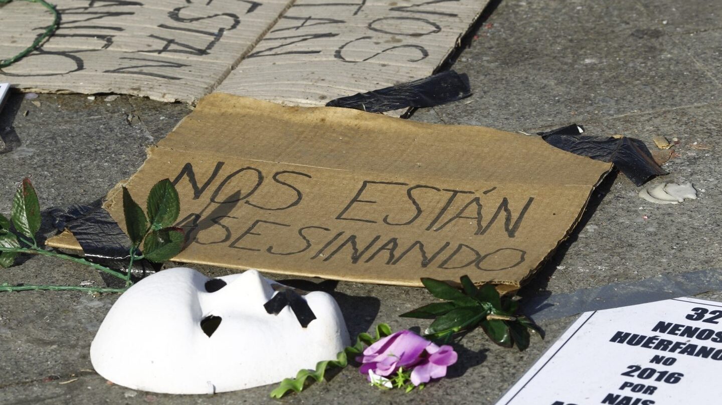 Un cartel de protesta contra la violencia de género.