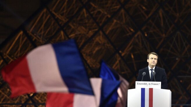 Emmanuel Macron comparece ante sus simpatizantes, tras ser elegido presidente de Francia.