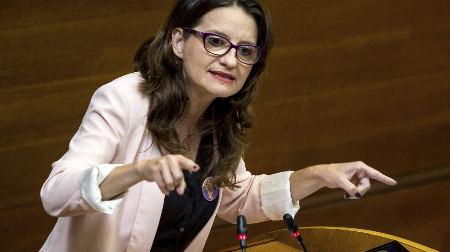 La vicepresidenta de la Generalitat, Mónica Oltra, en las Cortes valencianas.